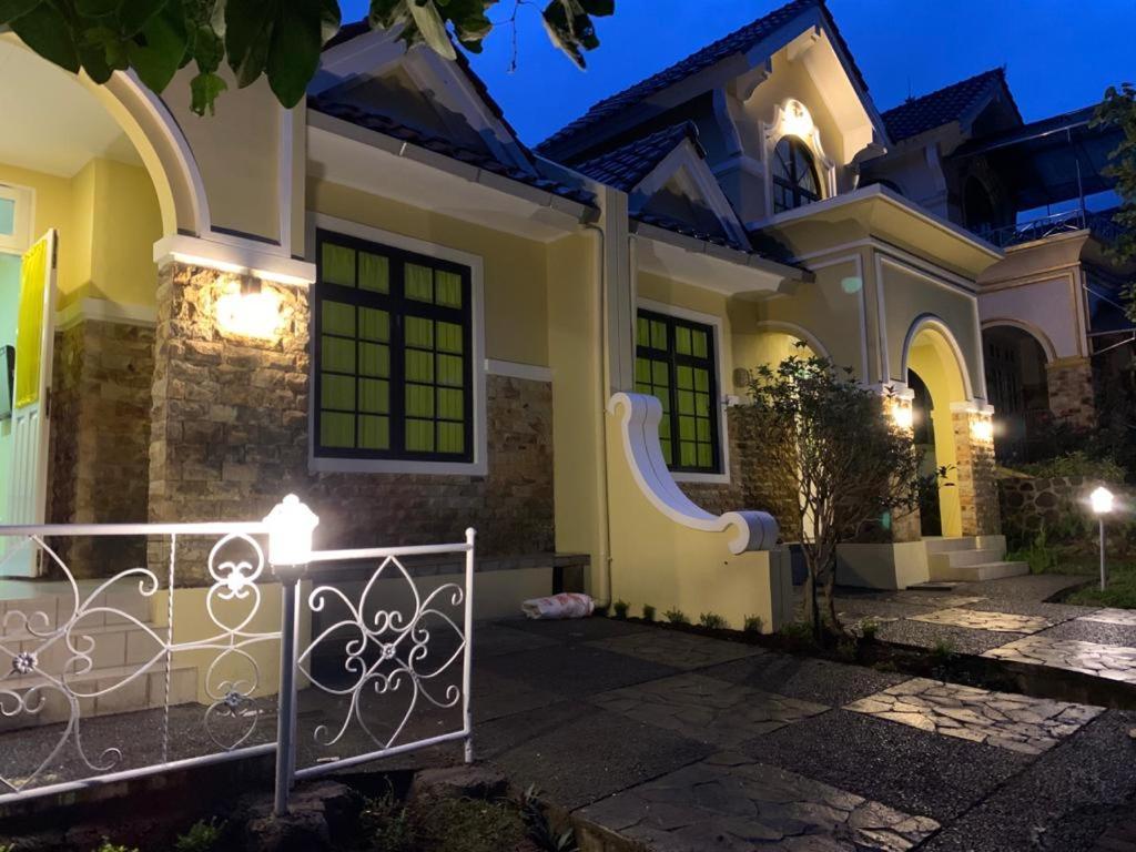Villa Kota Bunga Cipanas 3 Kamar Baru Renovasi Full Wifi Cikundul Exteriör bild